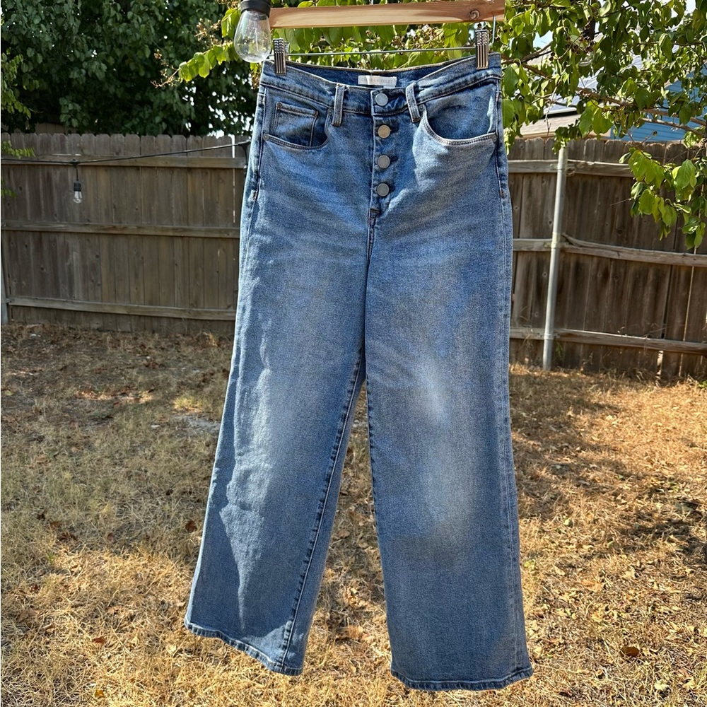 NWOT Chelsea & Violet high rise cropped wide leg jean